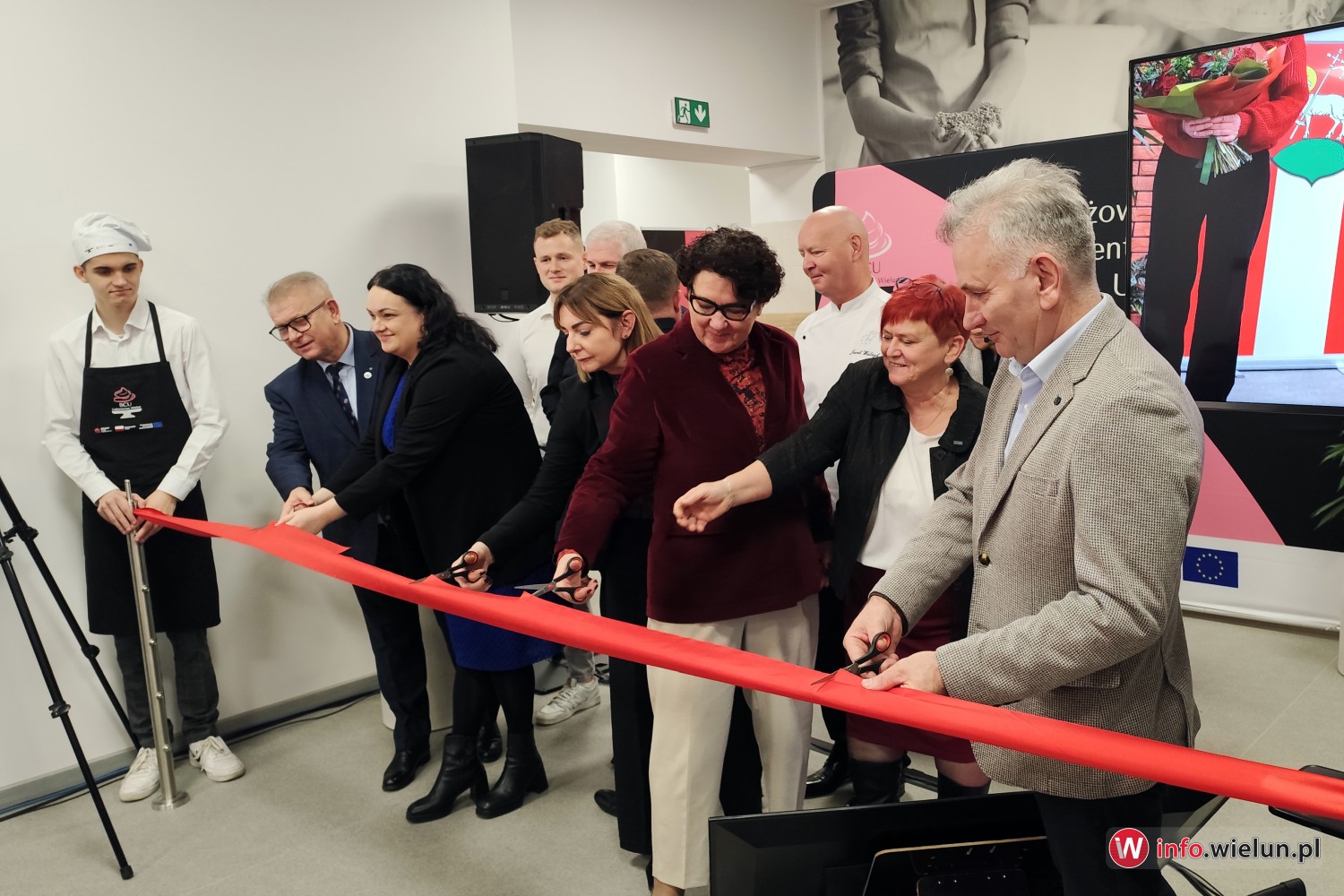 Wieluń: Otworzyli BCU przy Zespole Szkół nr 1. To jedyne takie miejsce w Polsce